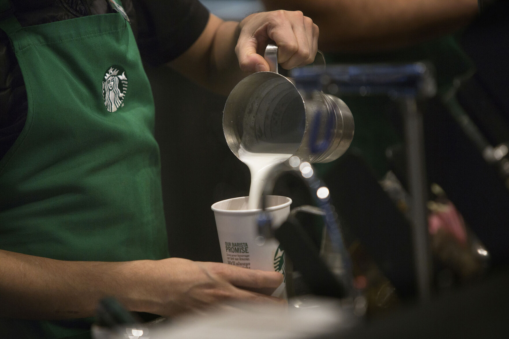 Starbucks unveils its new employee vaccine policy